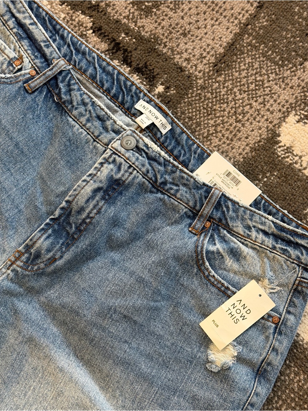 And Now This baggy jeans - Picture 3 of 6